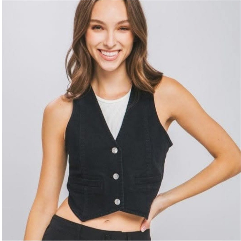 Love Tree Denim Black Cropped Vest Button Front Festival Grunge Goth M NWT New